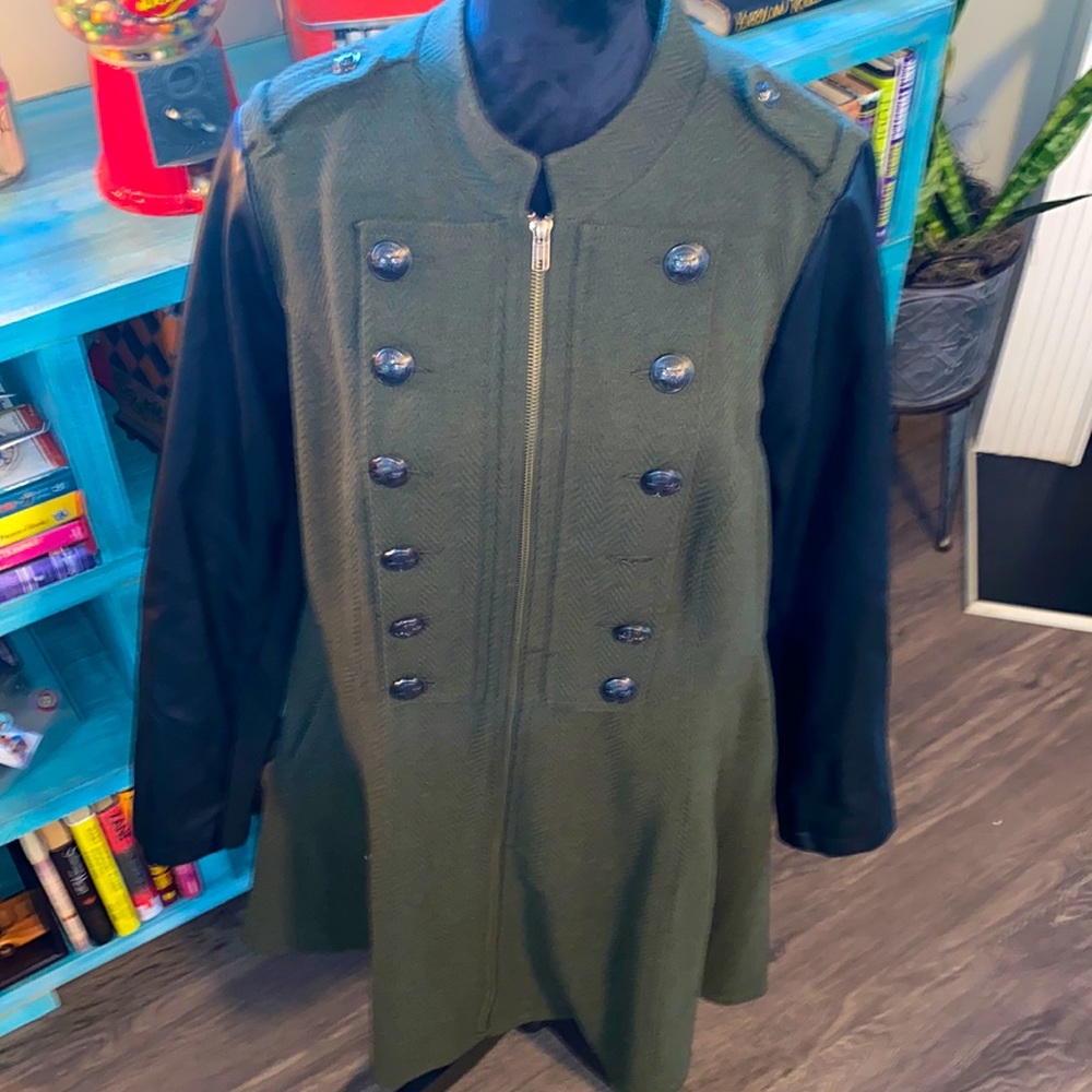 💕HP💕 Military Chic